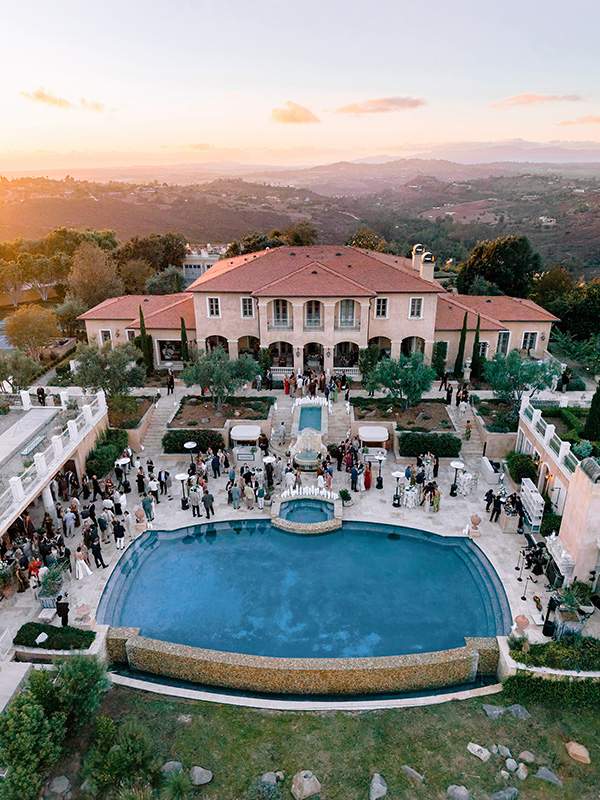 glamorous sunset soirée at the Haven’s Château