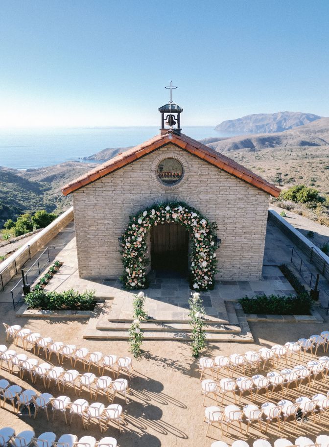 photo of wedding chapel overlooking the ocean